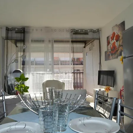 شقة Cap D'agde, 2 Pieces, 4 Personnes - Fr-1-249-211 آجد
